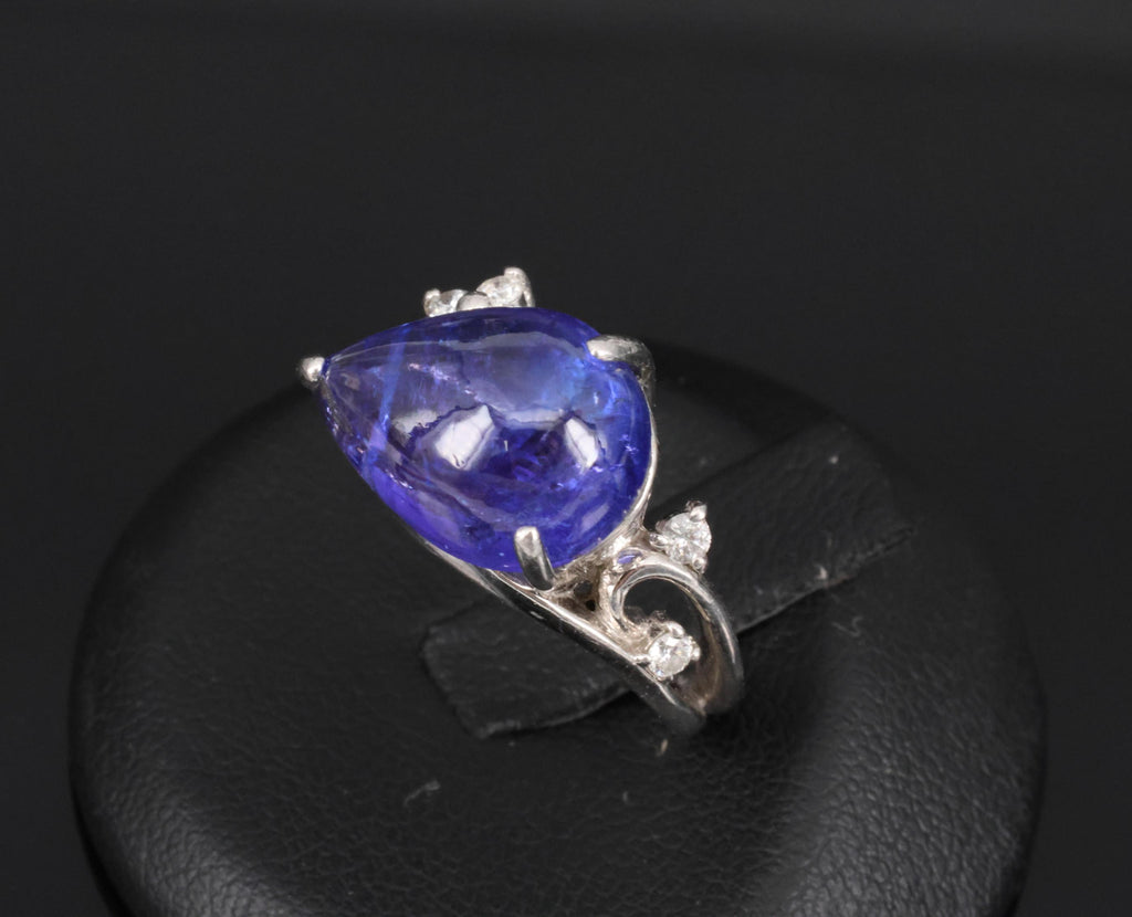 Estate 6.85ct Cabochon Cut Tanzanite & 0.24ct Diamond Platinum Ring Size 5.75