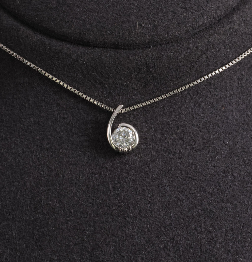 Fine 0.36ct Round Cut Natural Diamond & Platinum Tear Drop Snake Necklace