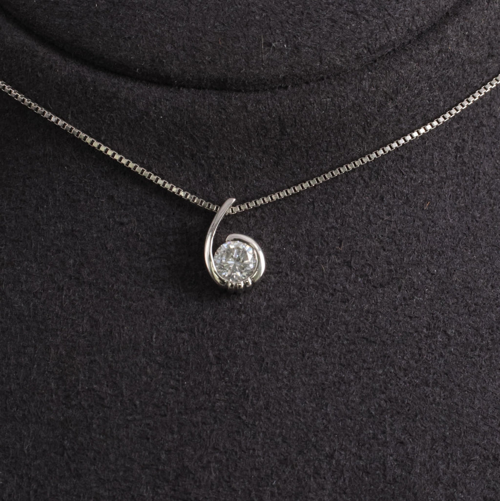 Fine 0.36ct Round Cut Natural Diamond & Platinum Tear Drop Snake Necklace