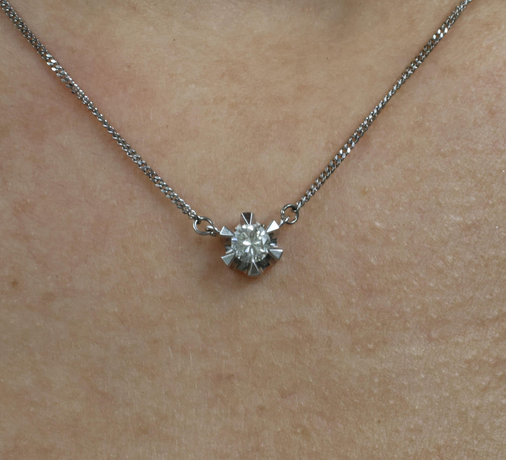 0.35ct GH/VS Natural Untreated Diamond Platinum Pendant Snowflake Necklace