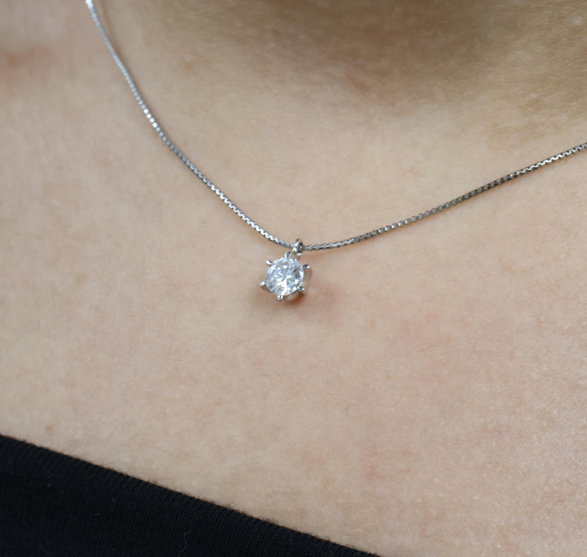 Classic 0.35ct Round Natural Untreated Diamond Platinum Pendant Necklace