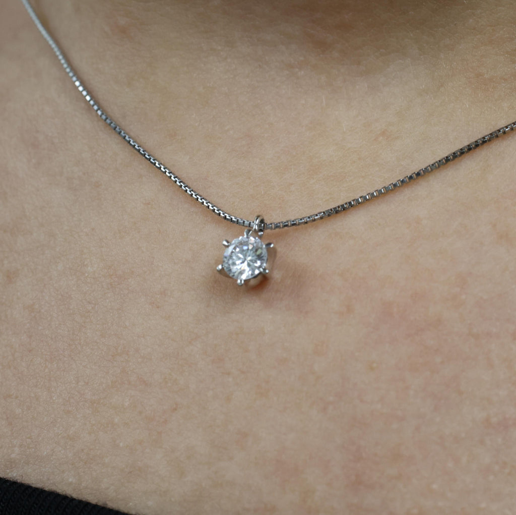 Classic 0.35ct Round Natural Untreated Diamond Platinum Pendant Necklace