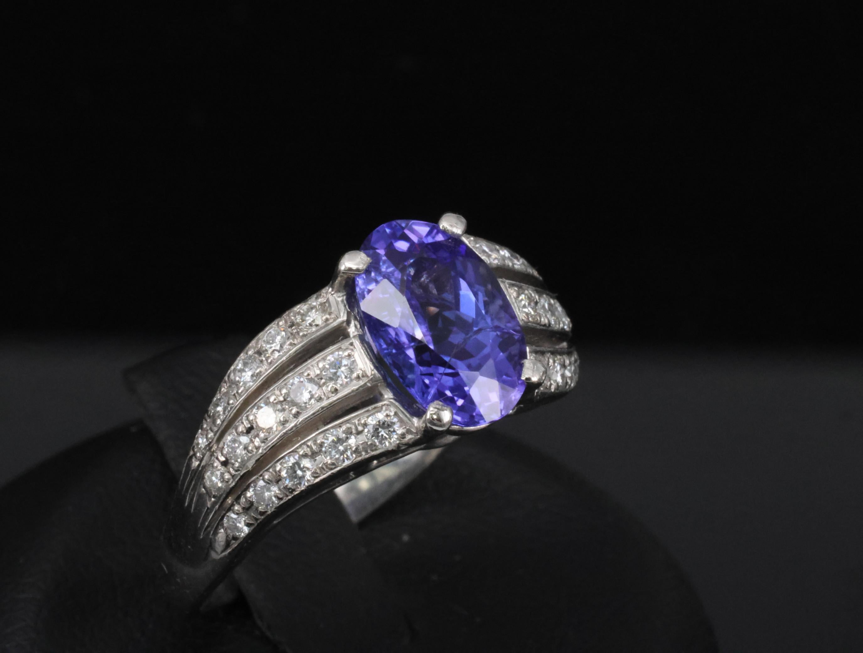 Estate 2.75ct Tanzanite & 0.43ct Diamond Fancy Platinum Ring Size 8