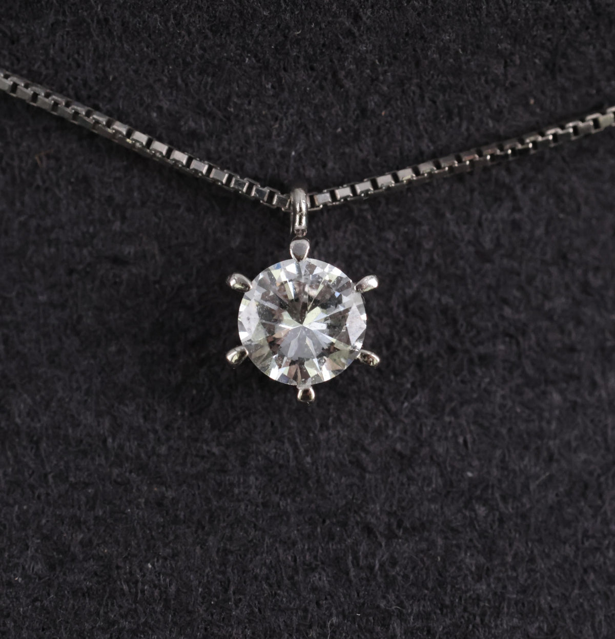Classic 0.35ct Round Natural Untreated Diamond Platinum Pendant Necklace
