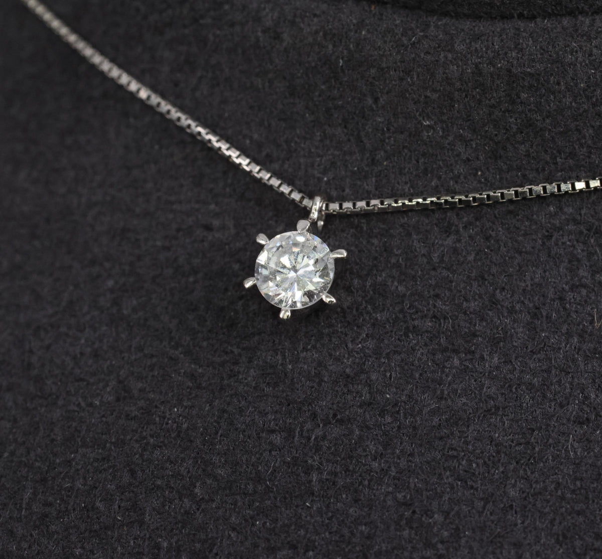 Classic 0.35ct Round Natural Untreated Diamond Platinum Pendant Necklace