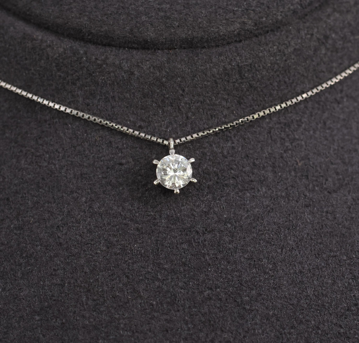 Classic 0.35ct Round Natural Untreated Diamond Platinum Pendant Necklace