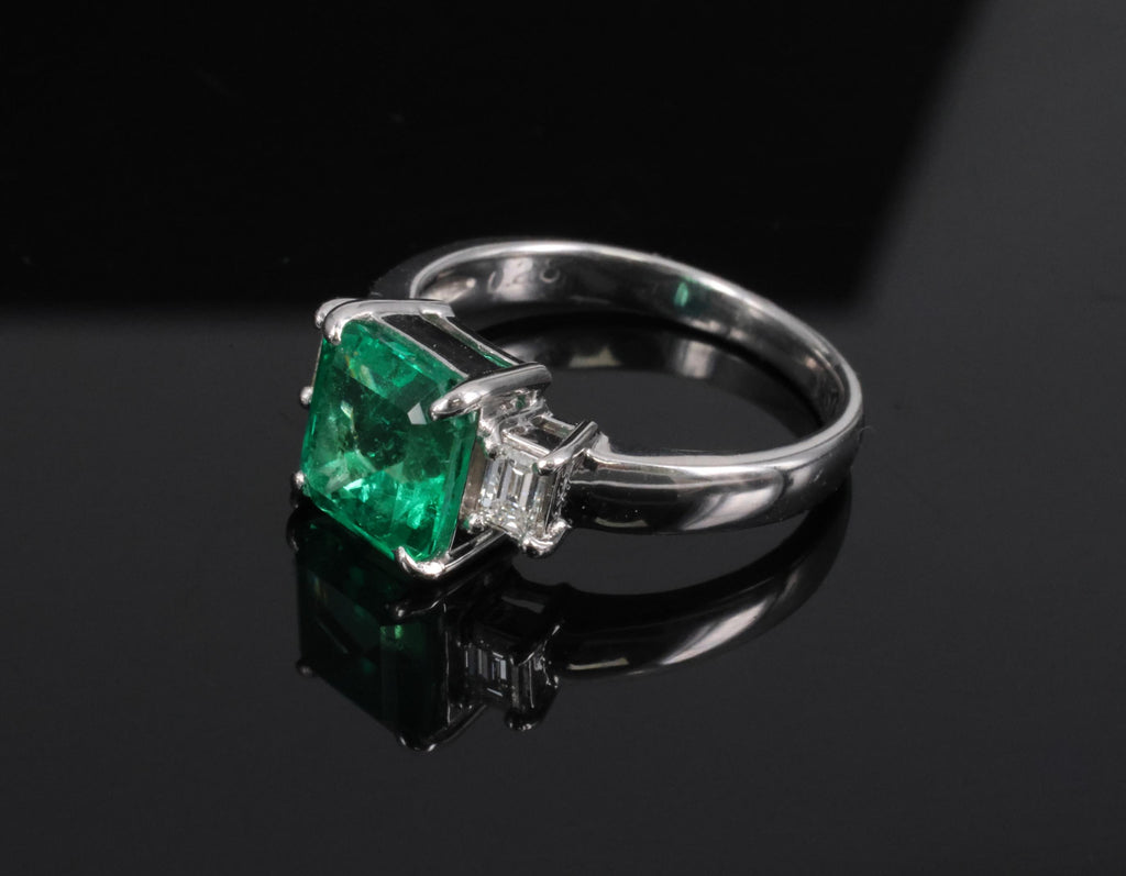 Fine 1.98ct GIA Colombian Emerald & 0.28ct Diamond Platinum Ring, Size 6.25