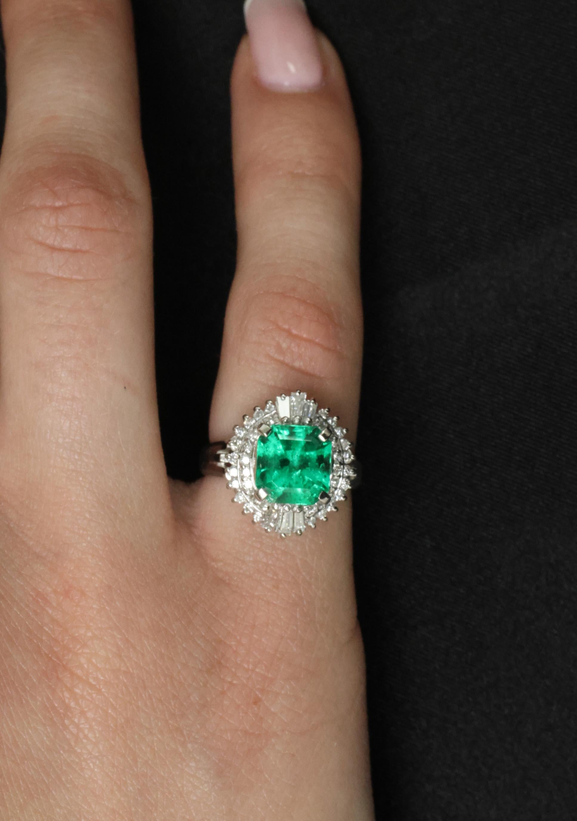 Rare 2.08ct GIA Colombian No Oil Emerald 0.51ct Diamond Platinum Ring Size 4.25