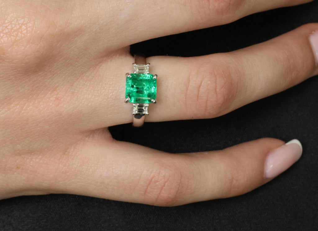 Fine 1.98ct GIA Colombian Emerald & 0.28ct Diamond Platinum Ring, Size 6.25