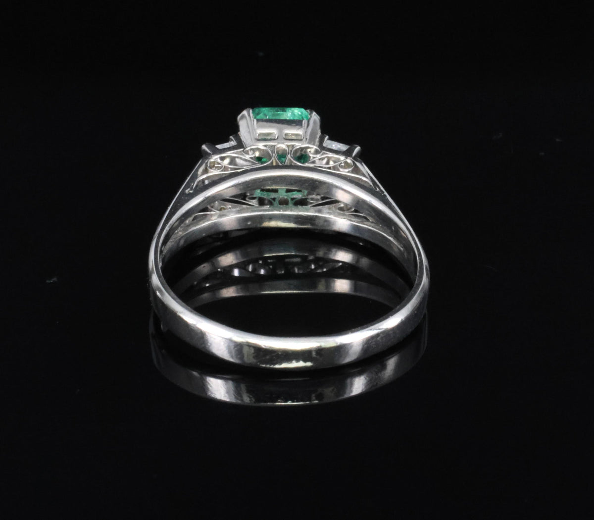 Estate 0.85ct Natural Colombian Emerald 0.26ct Diamond Platinum Ring, Size 6.25