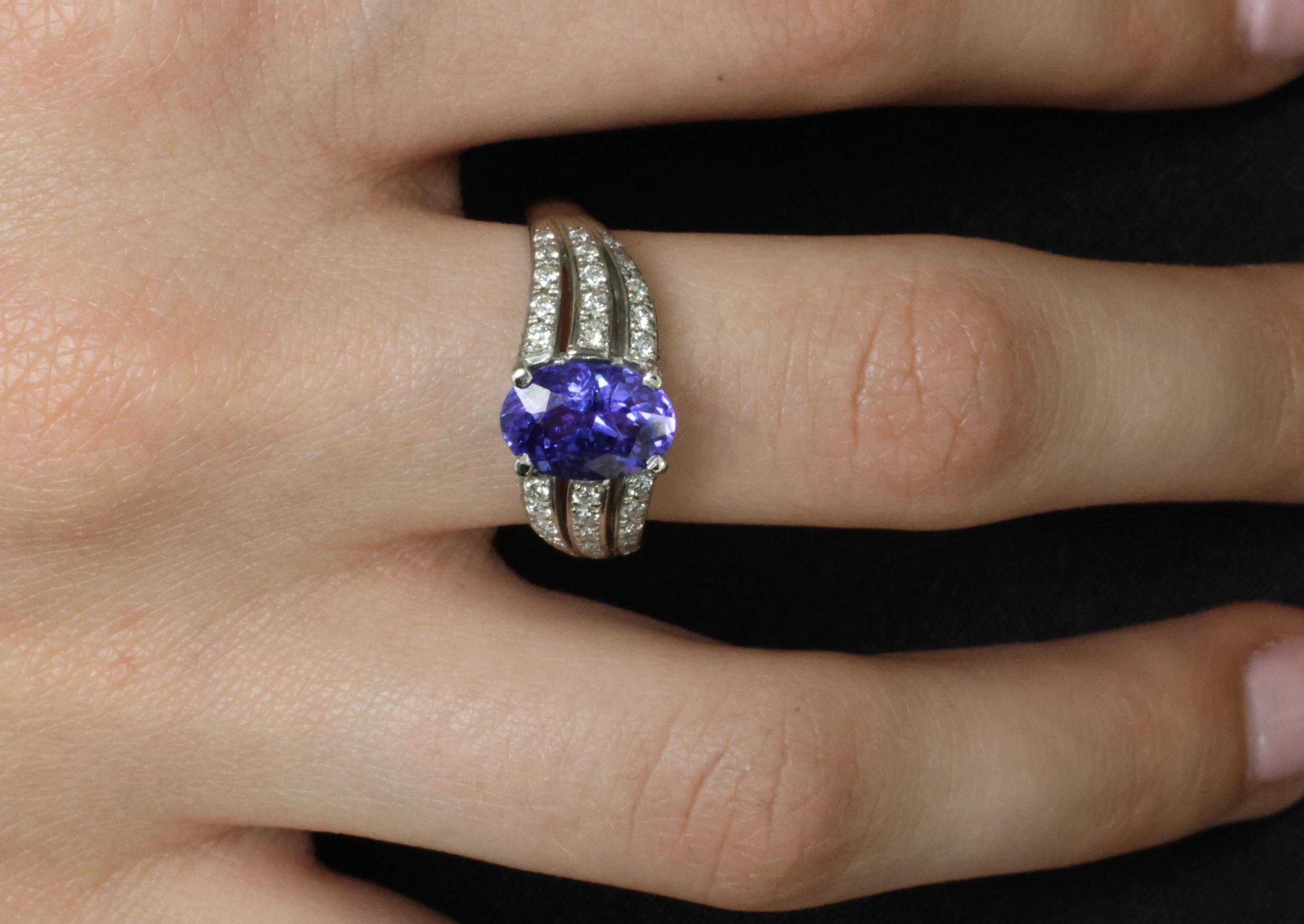 Estate 2.75ct Tanzanite & 0.43ct Diamond Fancy Platinum Ring Size 8