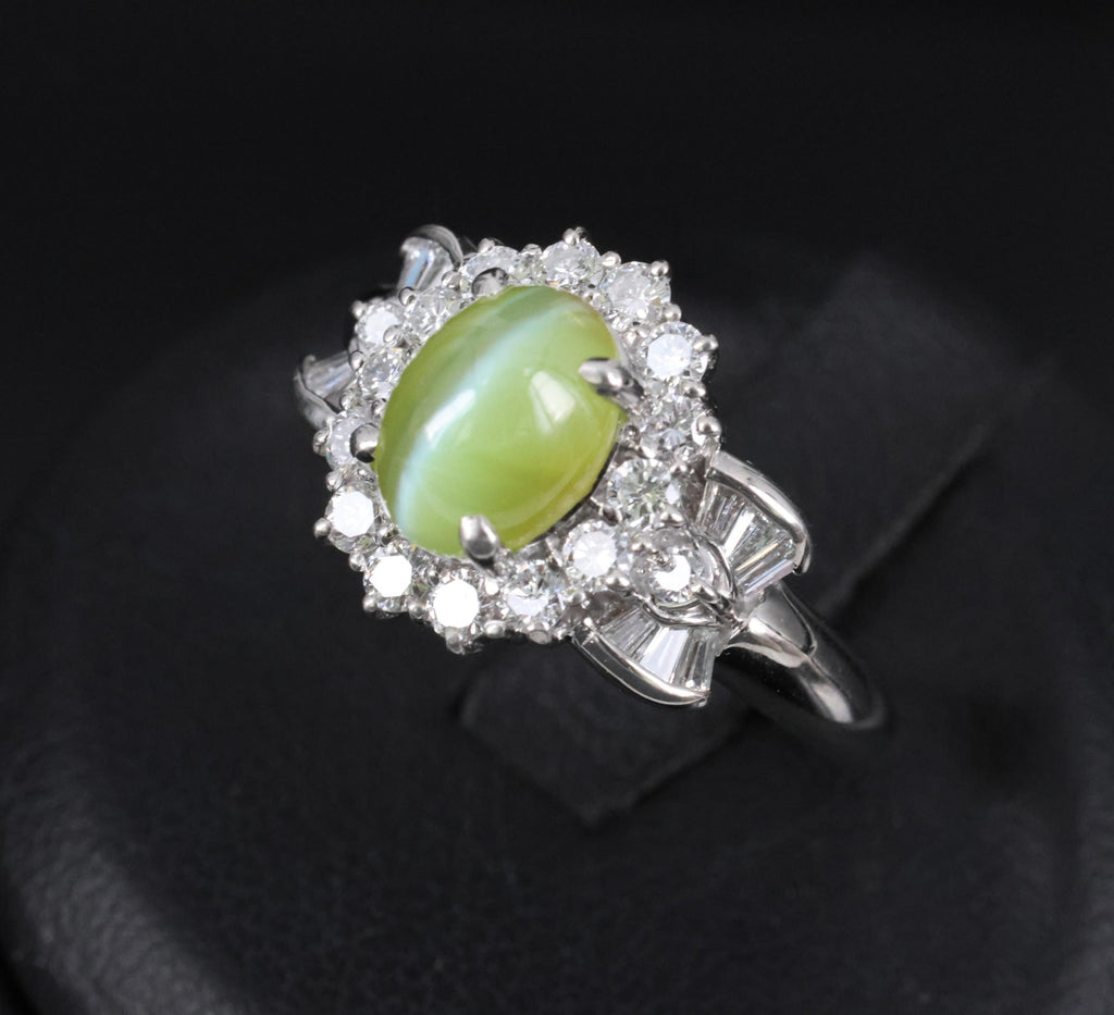 Fine 2.98ct Natural Chrysoberyl Cat's Eye & 0.63ct Diamond Platinum Ring, Size 6