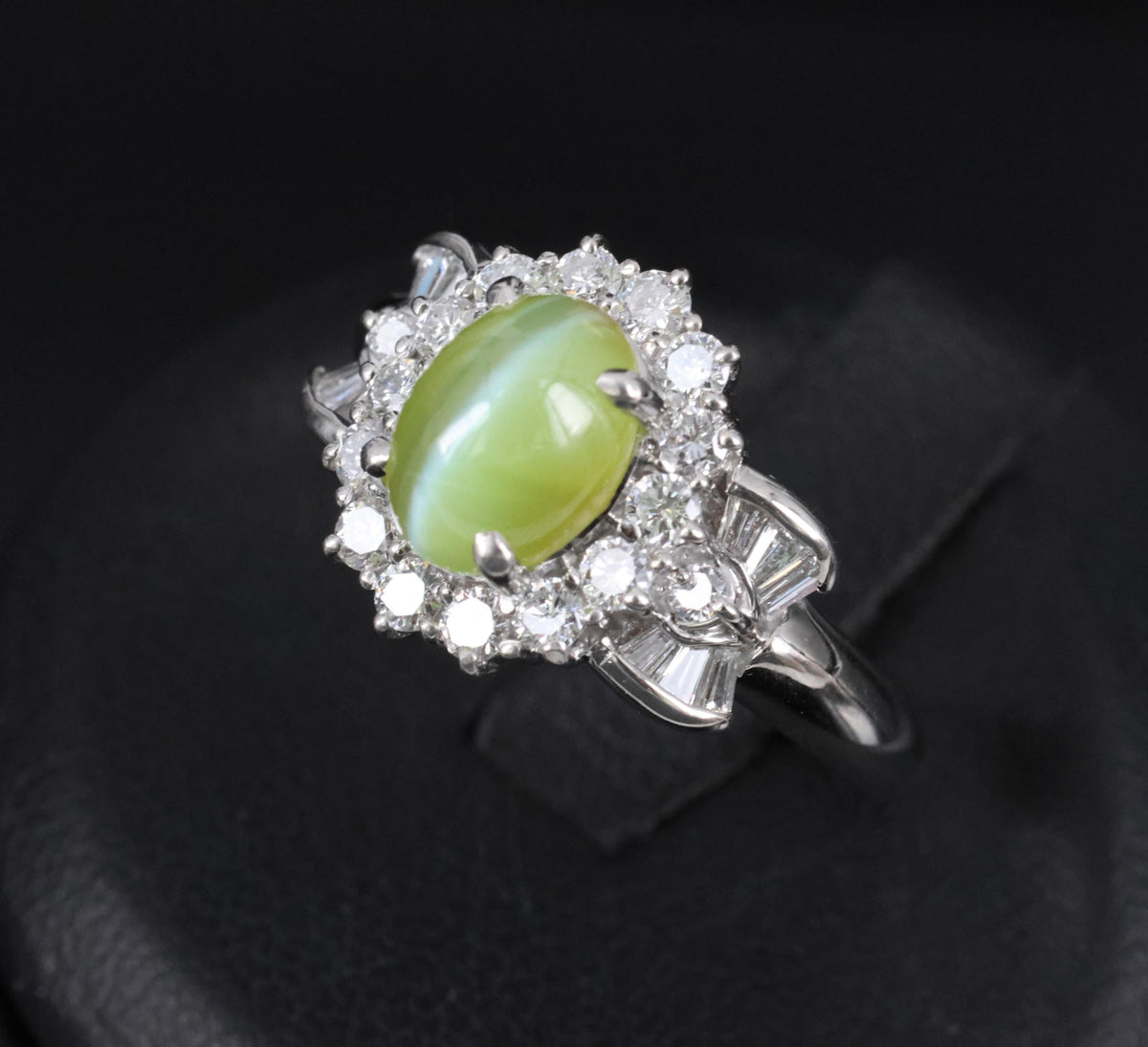 Fine 2.98ct Natural Chrysoberyl Cat's Eye & 0.63ct Diamond Platinum Ring, Size 6