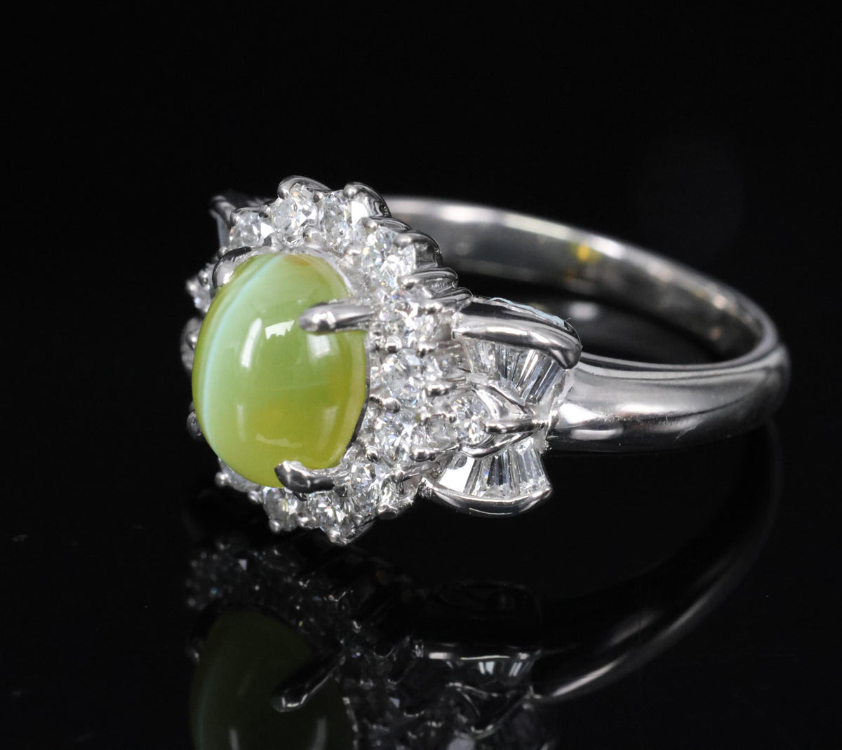 Fine 2.98ct Natural Chrysoberyl Cat's Eye & 0.63ct Diamond Platinum Ring, Size 6