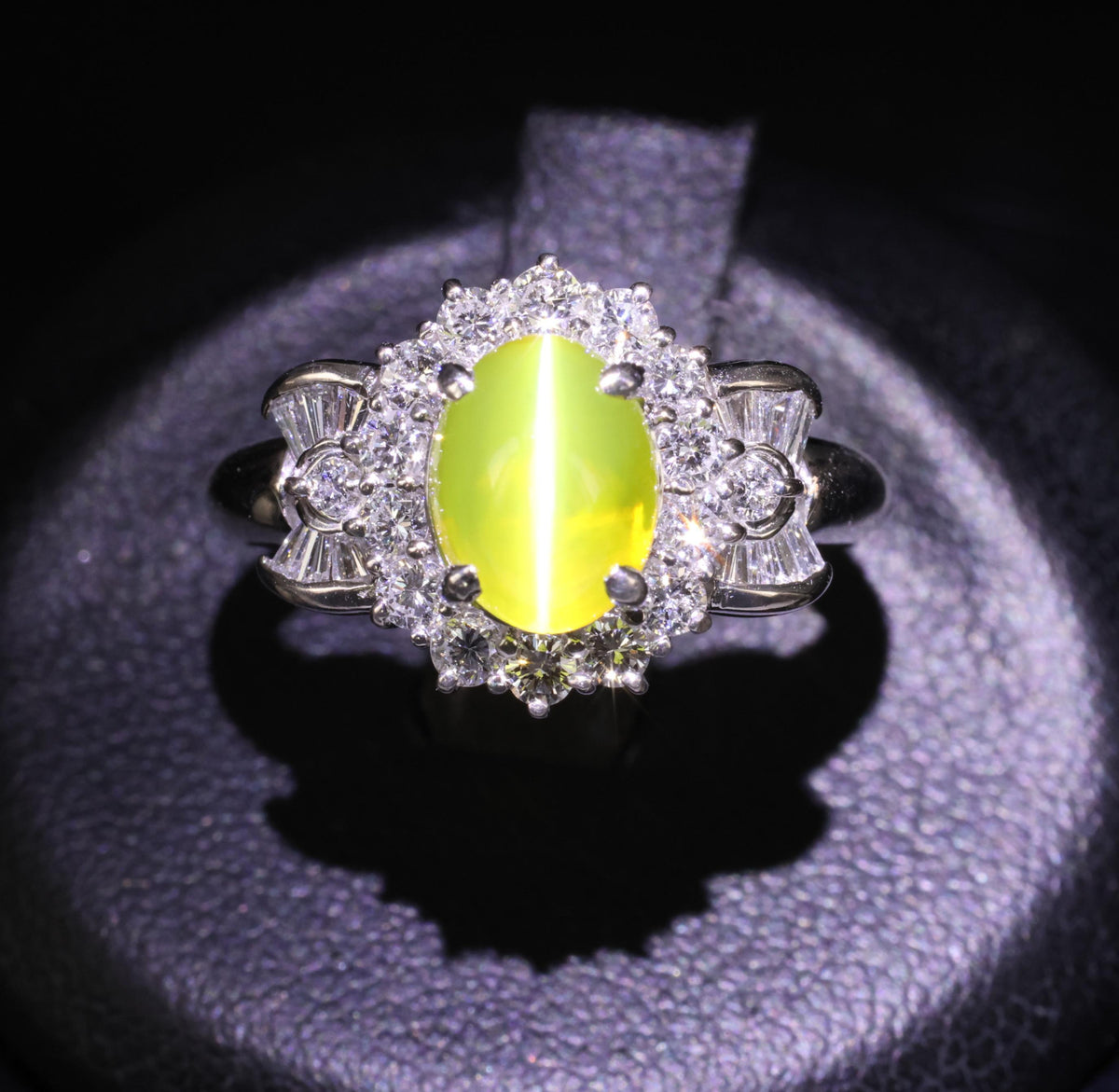Fine 2.98ct Natural Chrysoberyl Cat's Eye & 0.63ct Diamond Platinum Ring, Size 6