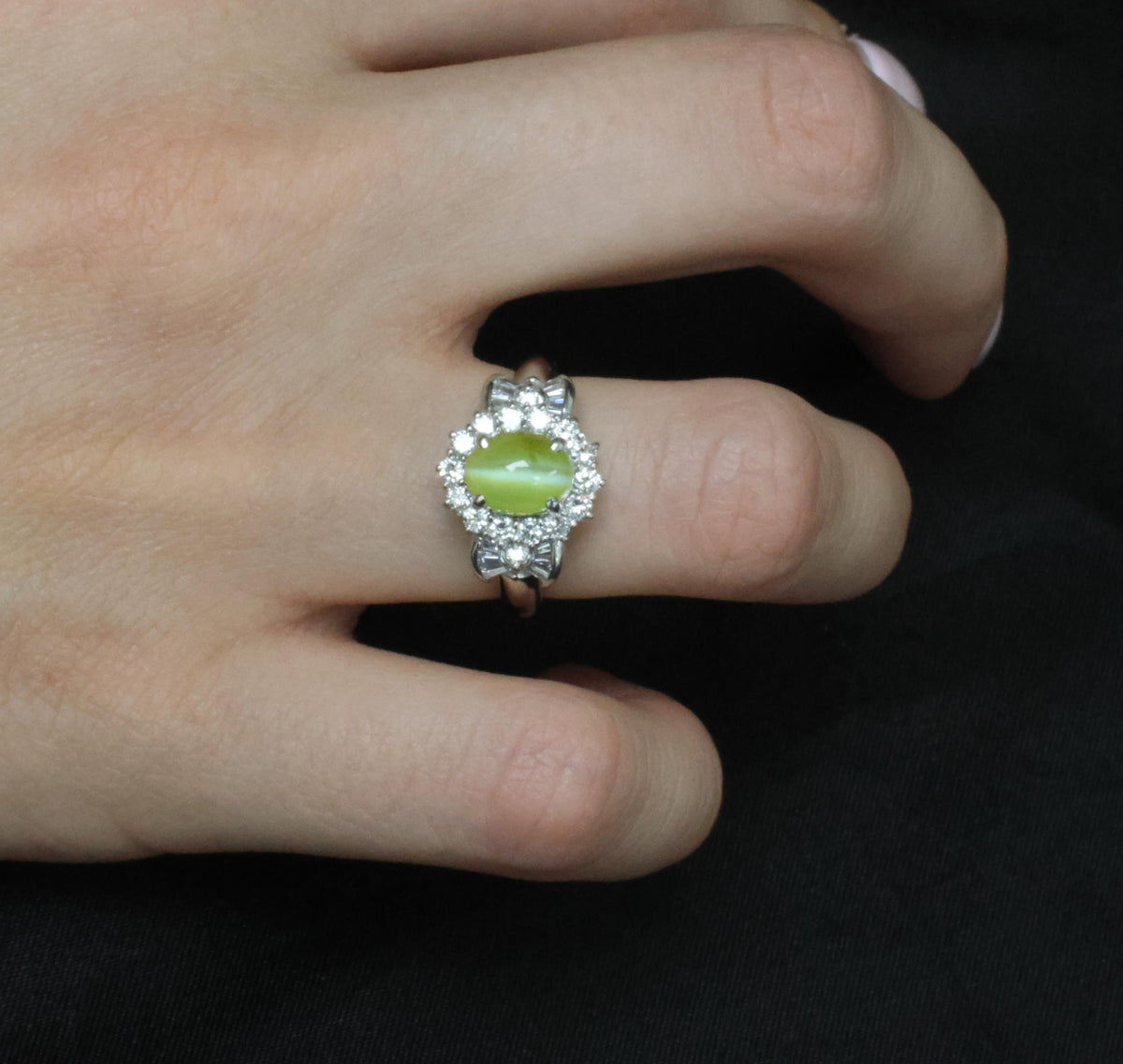 Fine 2.98ct Natural Chrysoberyl Cat's Eye & 0.63ct Diamond Platinum Ring, Size 6