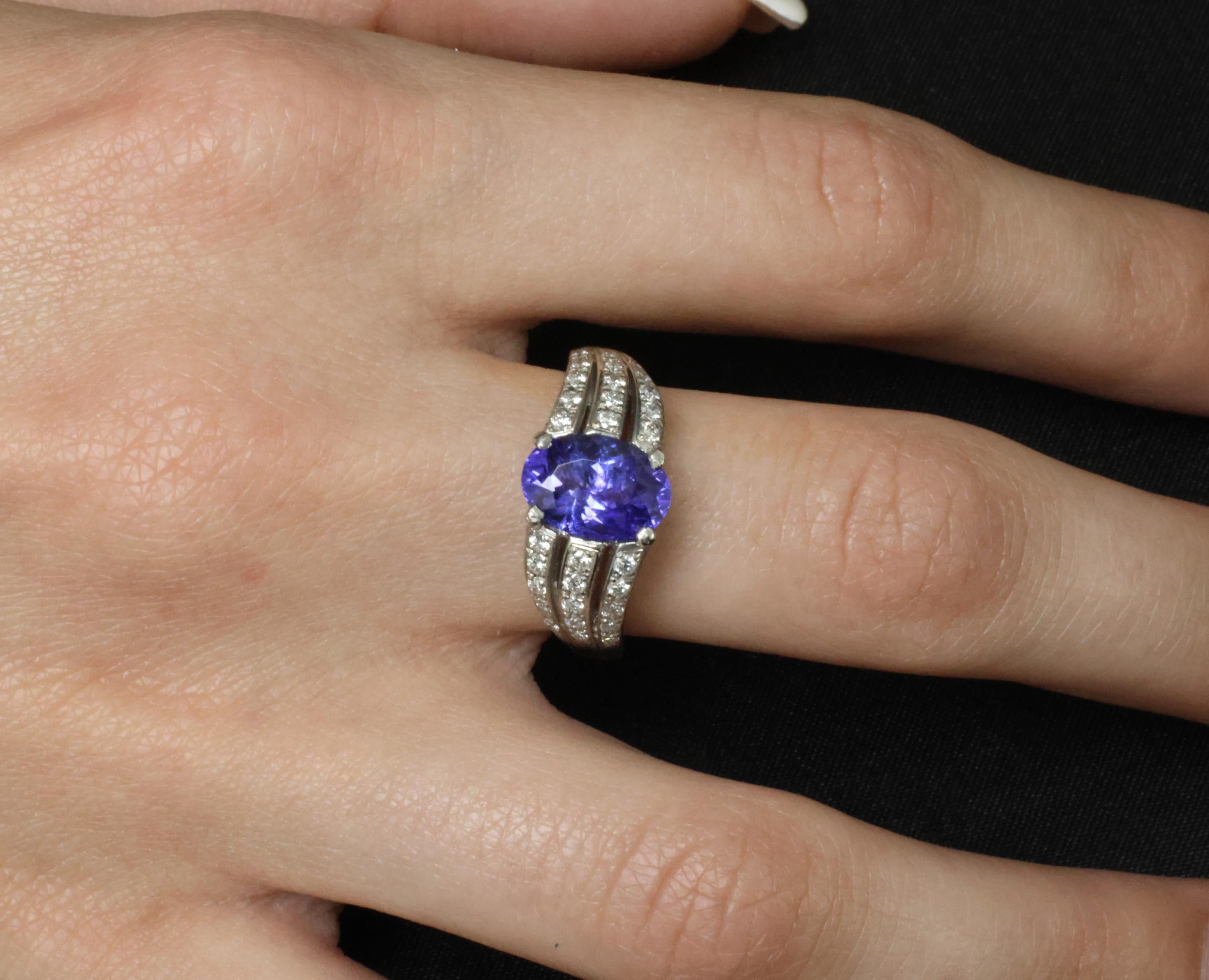 Estate 2.75ct Tanzanite & 0.43ct Diamond Fancy Platinum Ring Size 8
