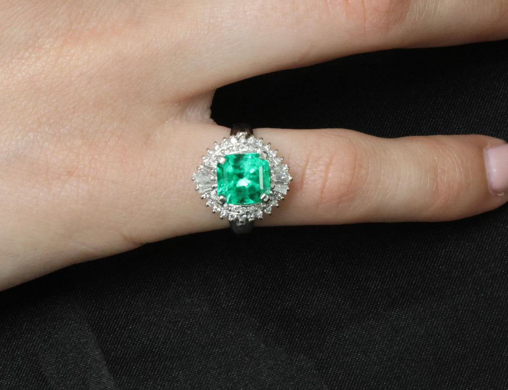 Rare 2.08ct GIA Colombian No Oil Emerald 0.51ct Diamond Platinum Ring Size 4.25