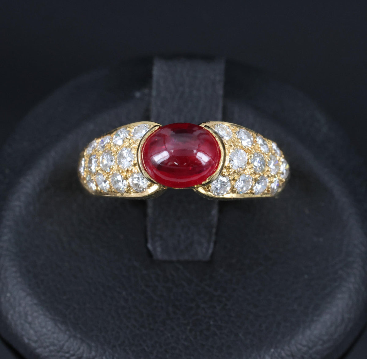 Fine 1.04ct Cabochon Natural Ruby & 0.78ct Diamond 18K Yellow Gold Ring Size 5.5