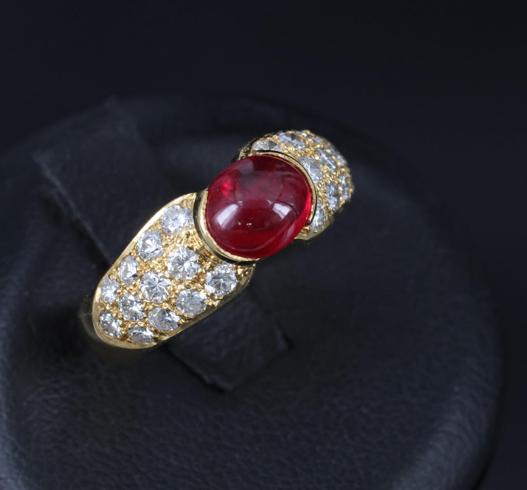 Fine 1.04ct Cabochon Natural Ruby & 0.78ct Diamond 18K Yellow Gold Ring Size 5.5