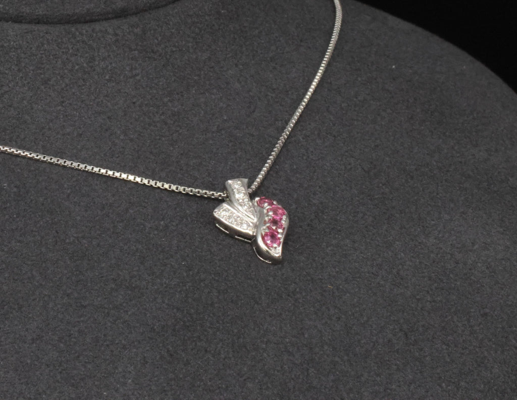 Vintage 0.36ct Natural Ruby & 0.09ct Diamond Platinum Necklace 6.8 Grams