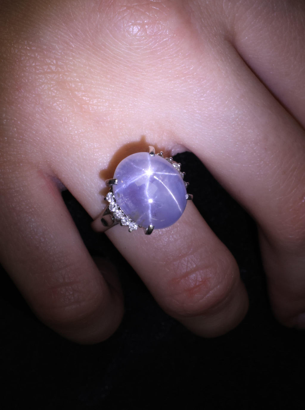 Vintage 14.12ct Natural Star Sapphire & 0.22ct Diamond Platinum Ring, Size 7.5