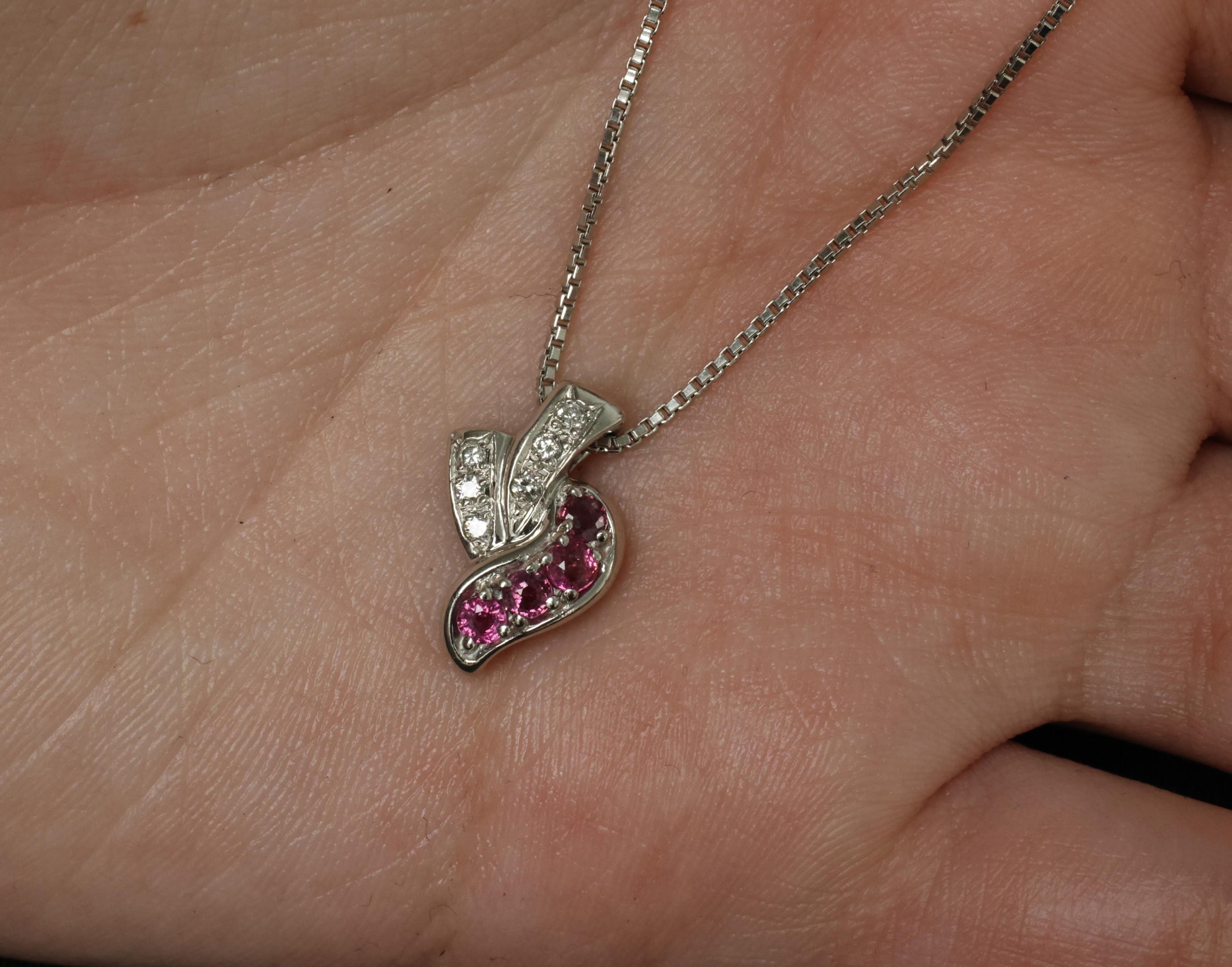 Vintage 0.36ct Natural Ruby & 0.09ct Diamond Platinum Necklace 6.8 Grams