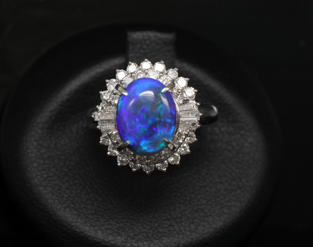 Vintage 3.60ct Natural Black Opal 0.81ct Diamond Platinum Ring Size 4