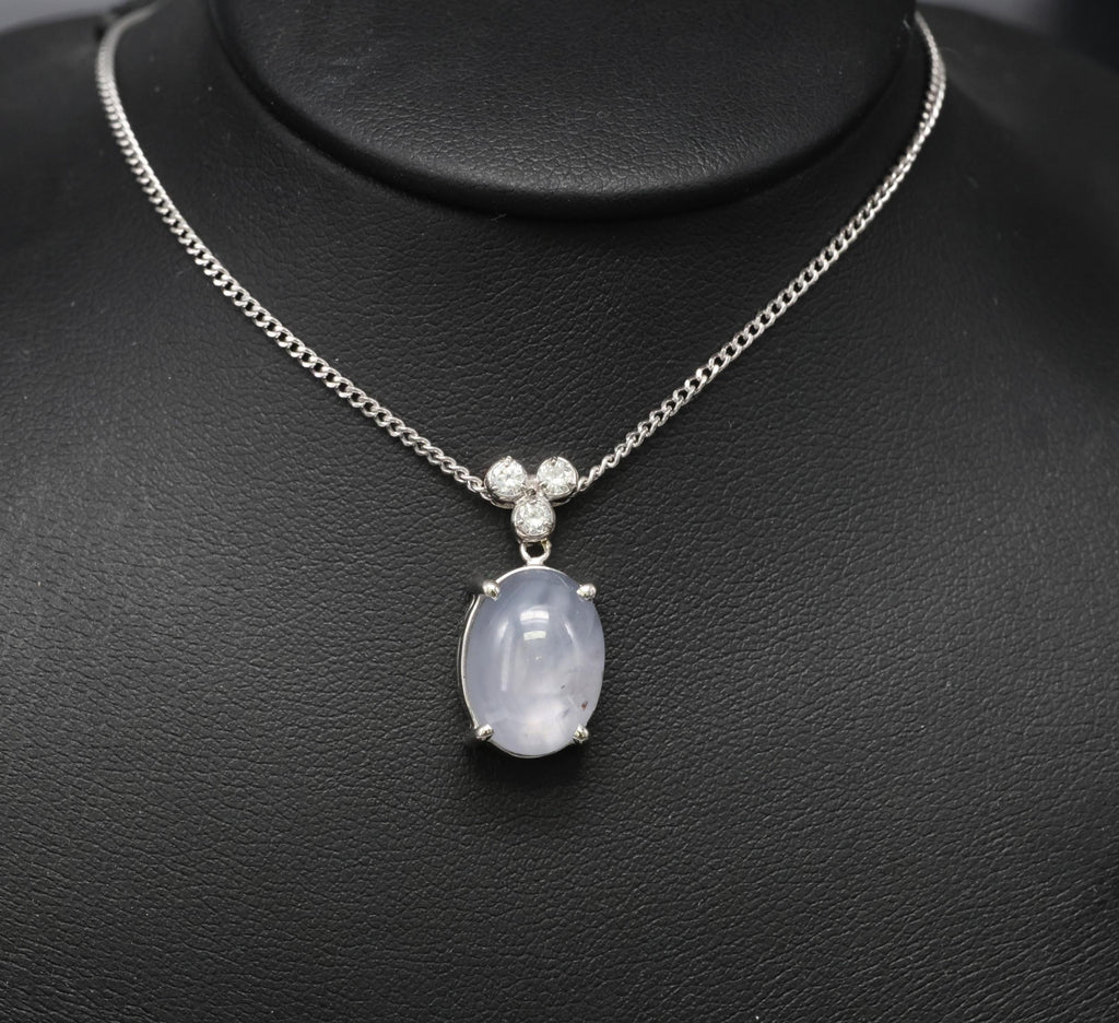 Vintage 11.33ct Natural Star Sapphire 0.19ct Diamond Platinum 15.5 Inch Necklace