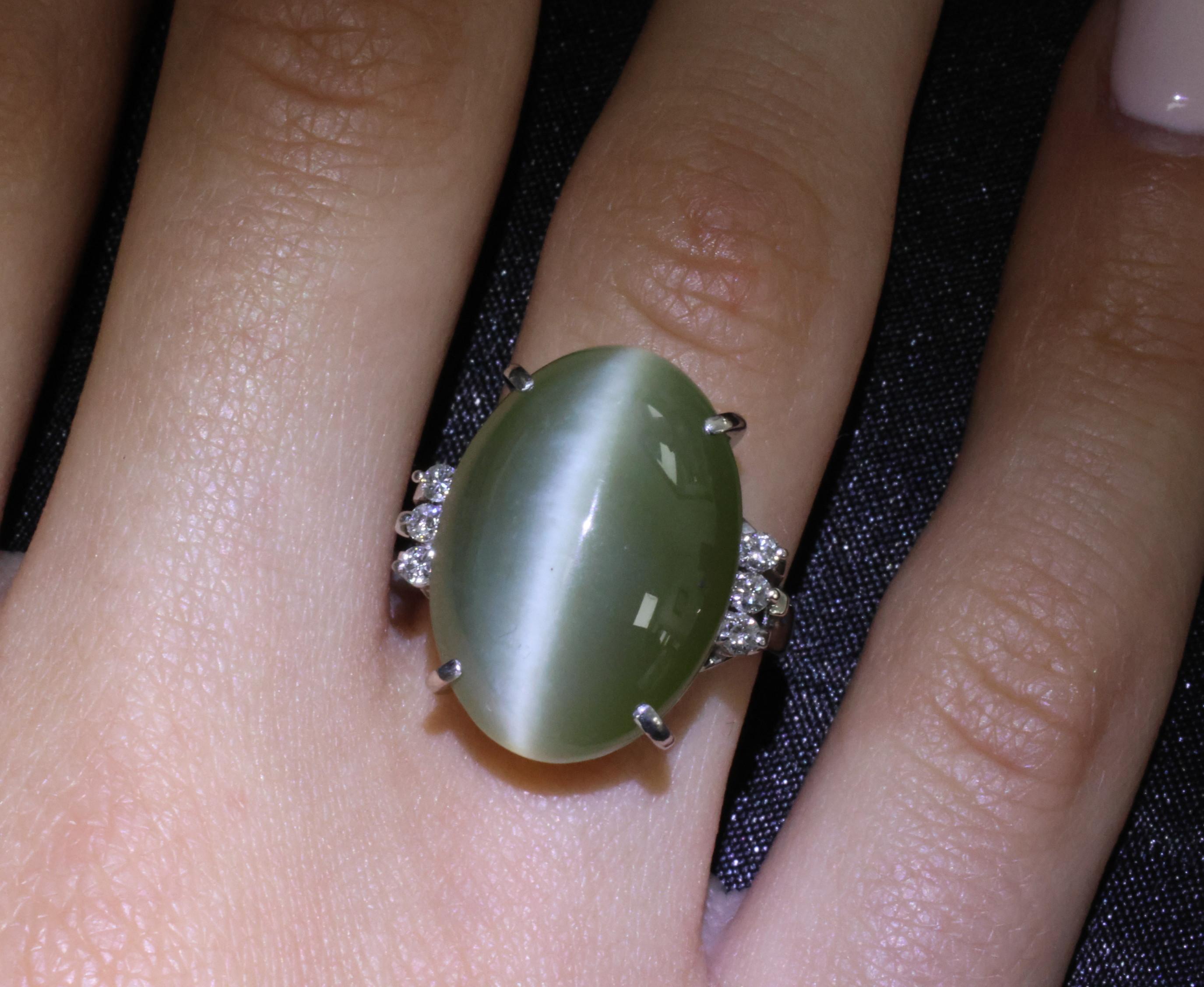 15.84ct Nephrite Jade Cat's Eye & 0.17ct Diamond Platinum Ring, Size 6.75