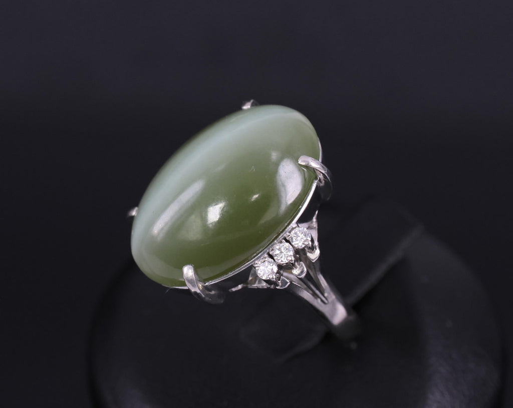 15.84ct Nephrite Jade Cat's Eye & 0.17ct Diamond Platinum Ring, Size 6.75
