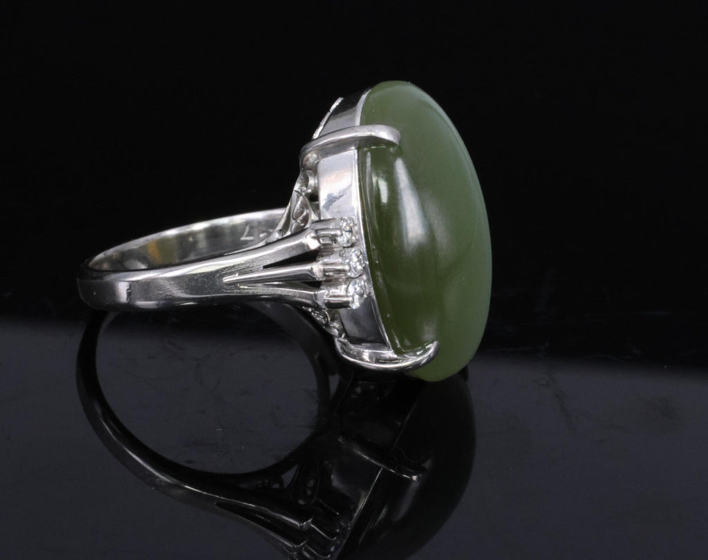 15.84ct Nephrite Jade Cat's Eye & 0.17ct Diamond Platinum Ring, Size 6.75