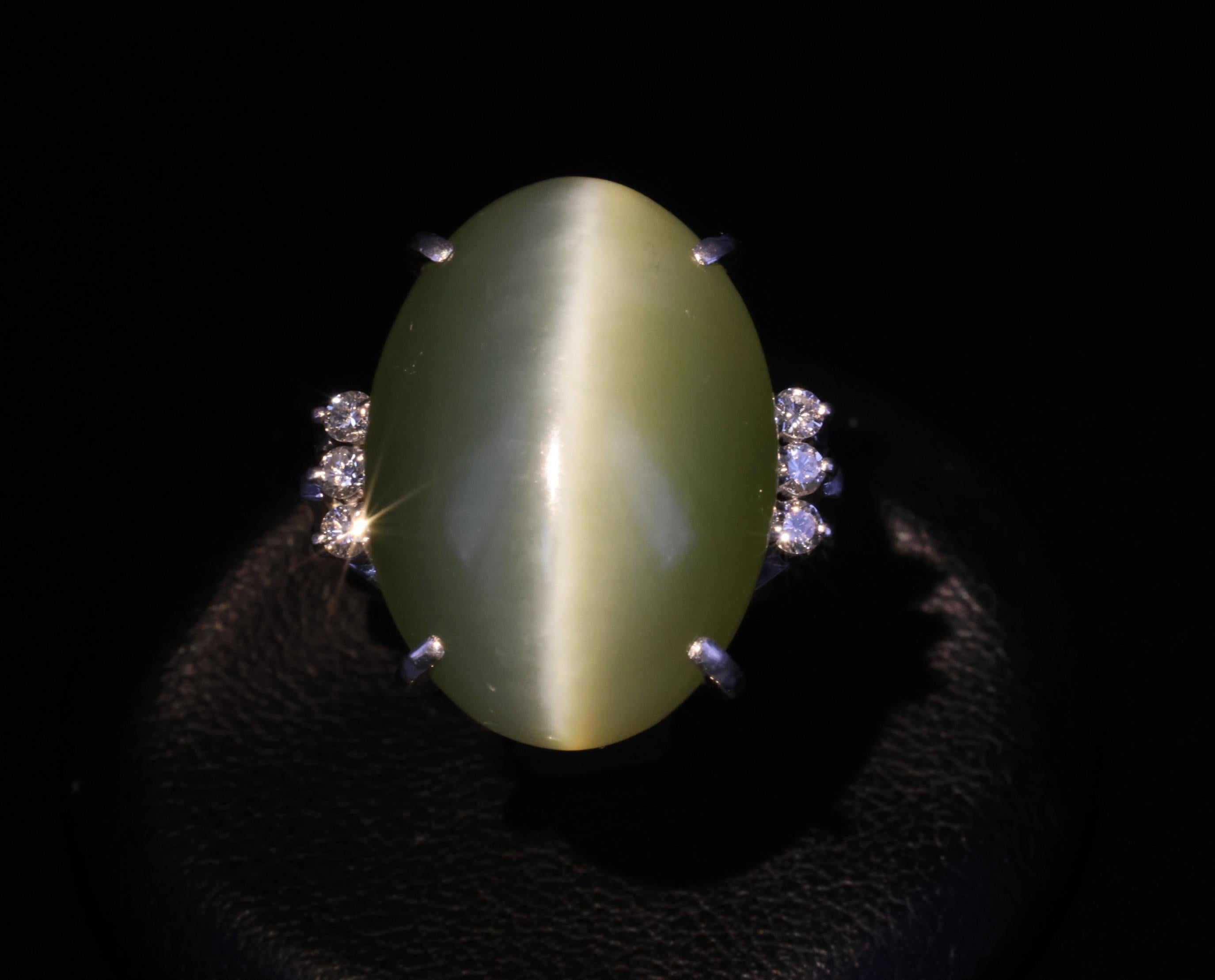 15.84ct Nephrite Jade Cat's Eye & 0.17ct Diamond Platinum Ring, Size 6.75