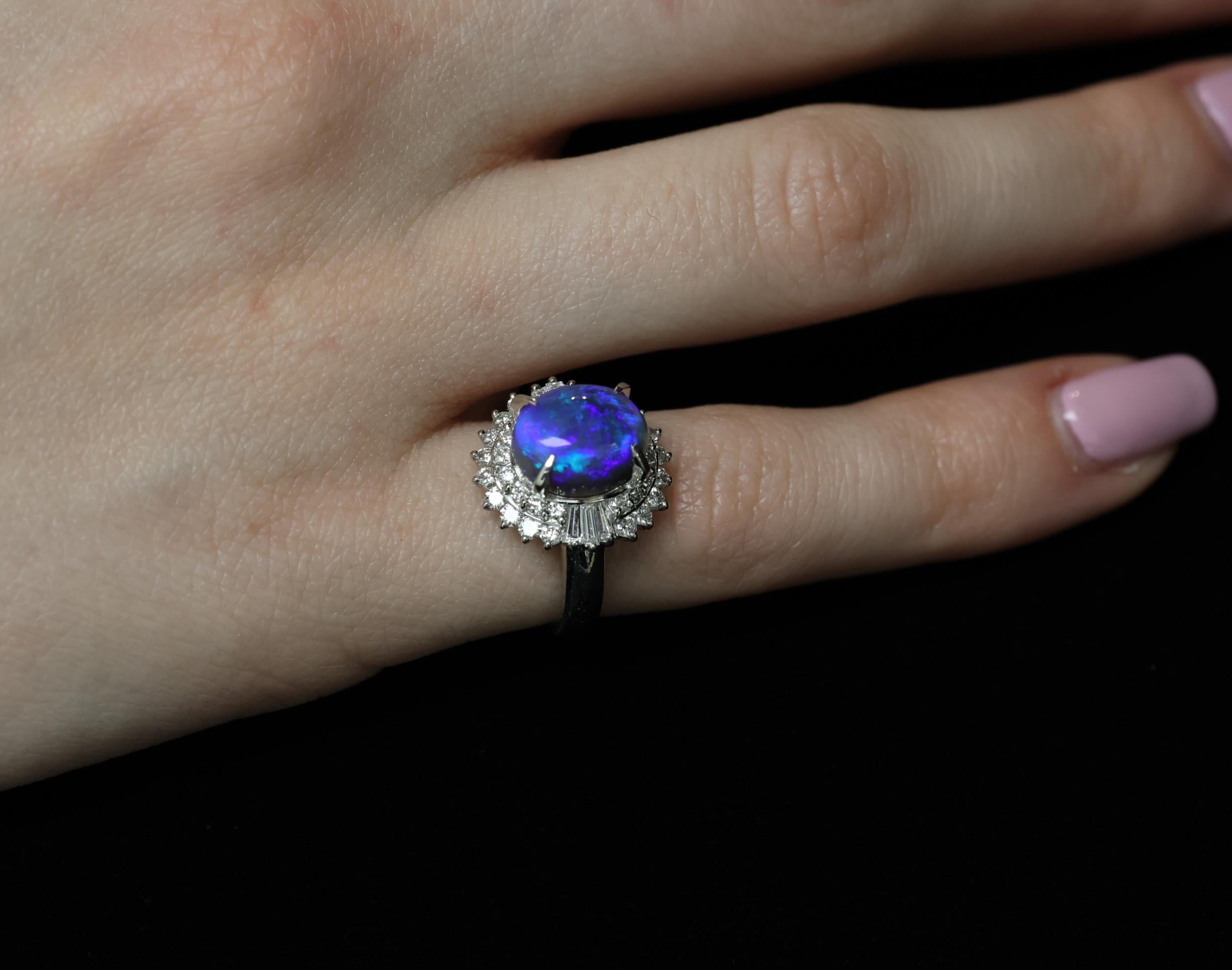 Vintage 3.60ct Natural Black Opal 0.81ct Diamond Platinum Ring Size 4