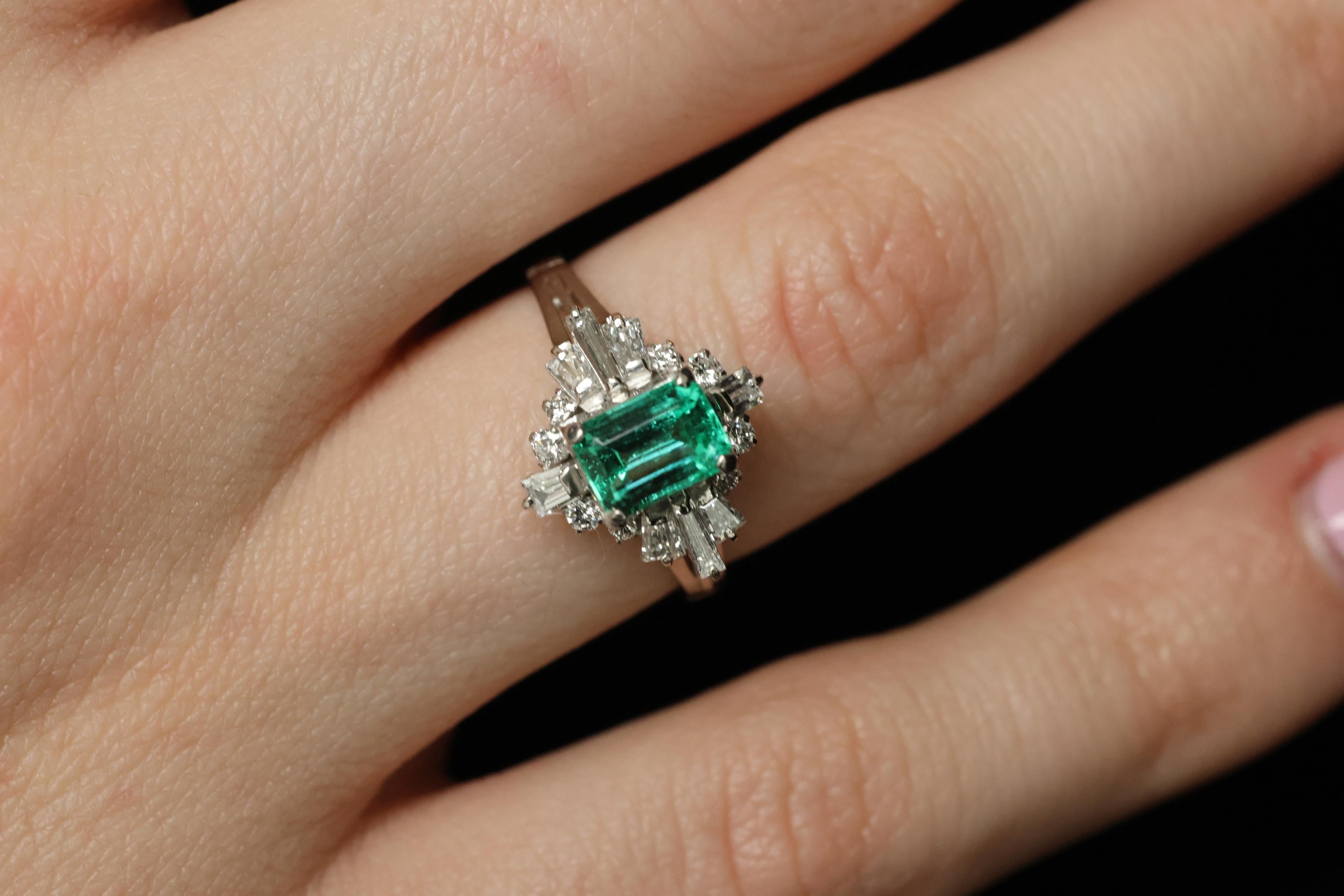 Fine 0.91ct GIA Colombian Emerald 0.51ct Diamond Platinum Ring Size 6.25