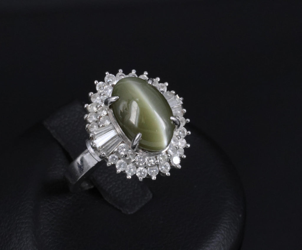 Vintage 5.33ct GIA Chrysoberyl Cat's Eye & 0.90ct Diamond Platinum Ring Size 7.5