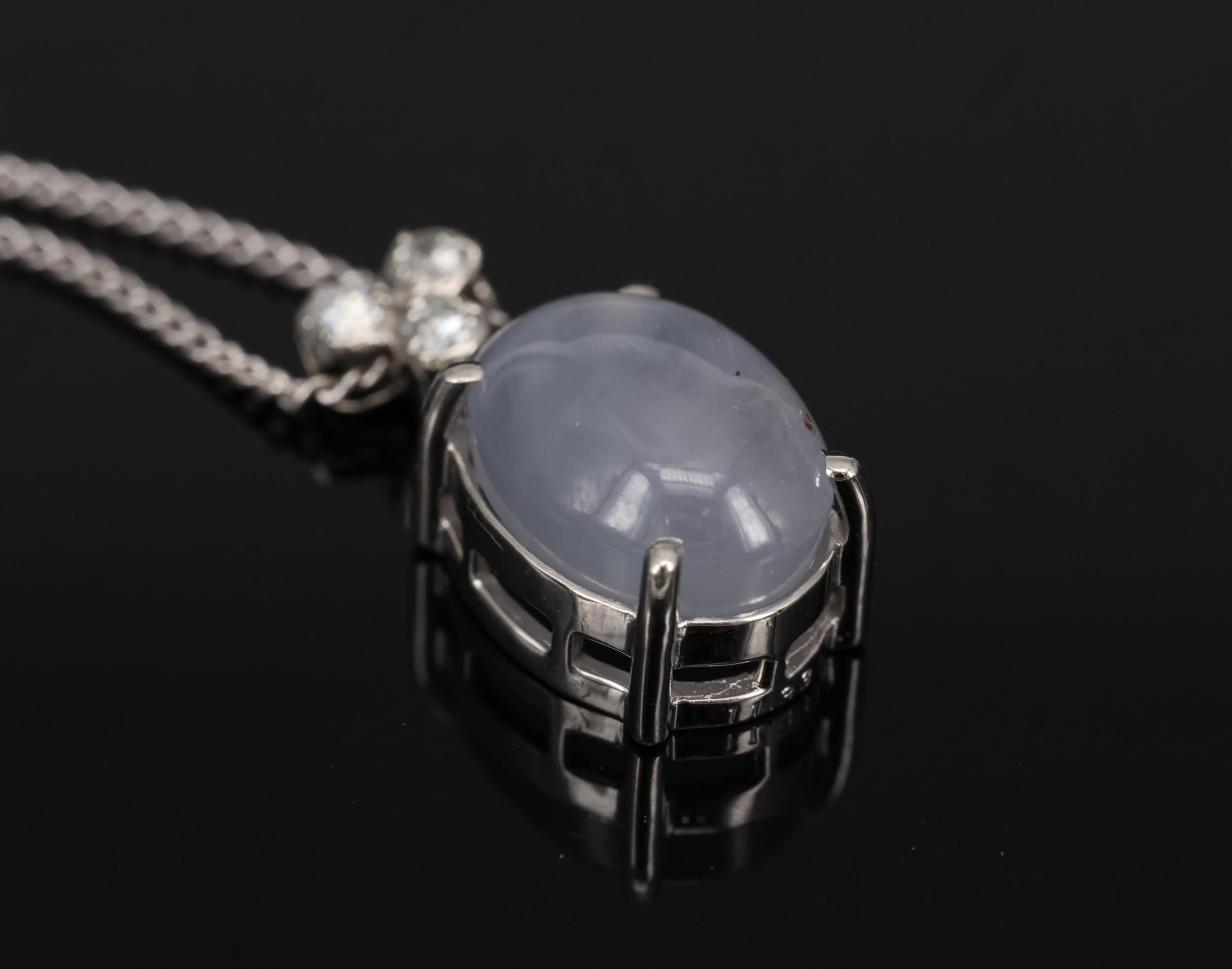 Vintage 11.33ct Natural Star Sapphire 0.19ct Diamond Platinum 15.5 Inch Necklace