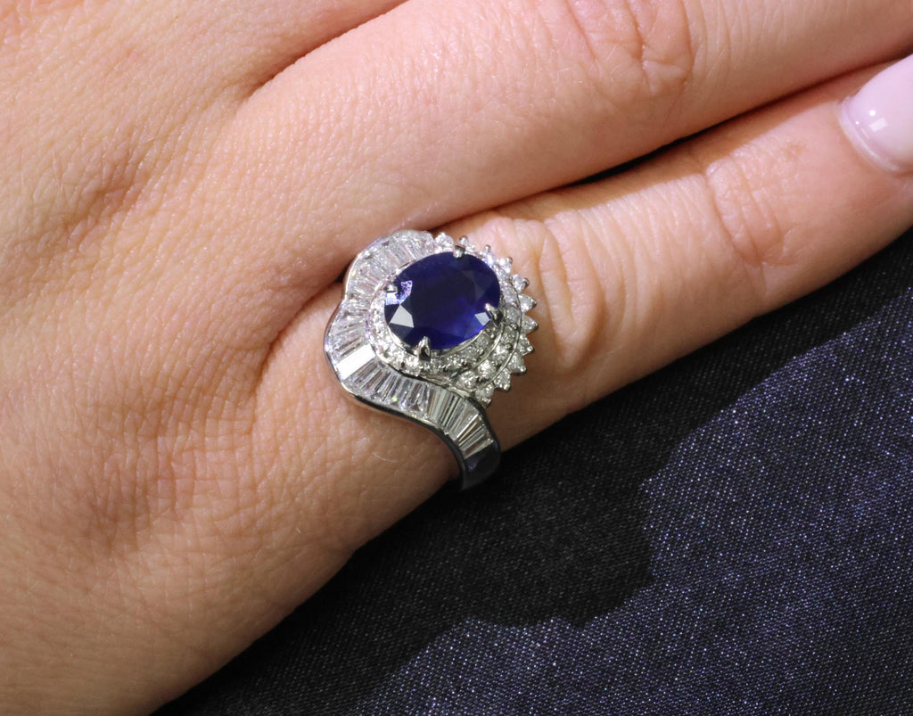Vintage 2.16ct Royal Blue Sapphire & 1.42ct Diamond Platinum Ring, Size 5.75