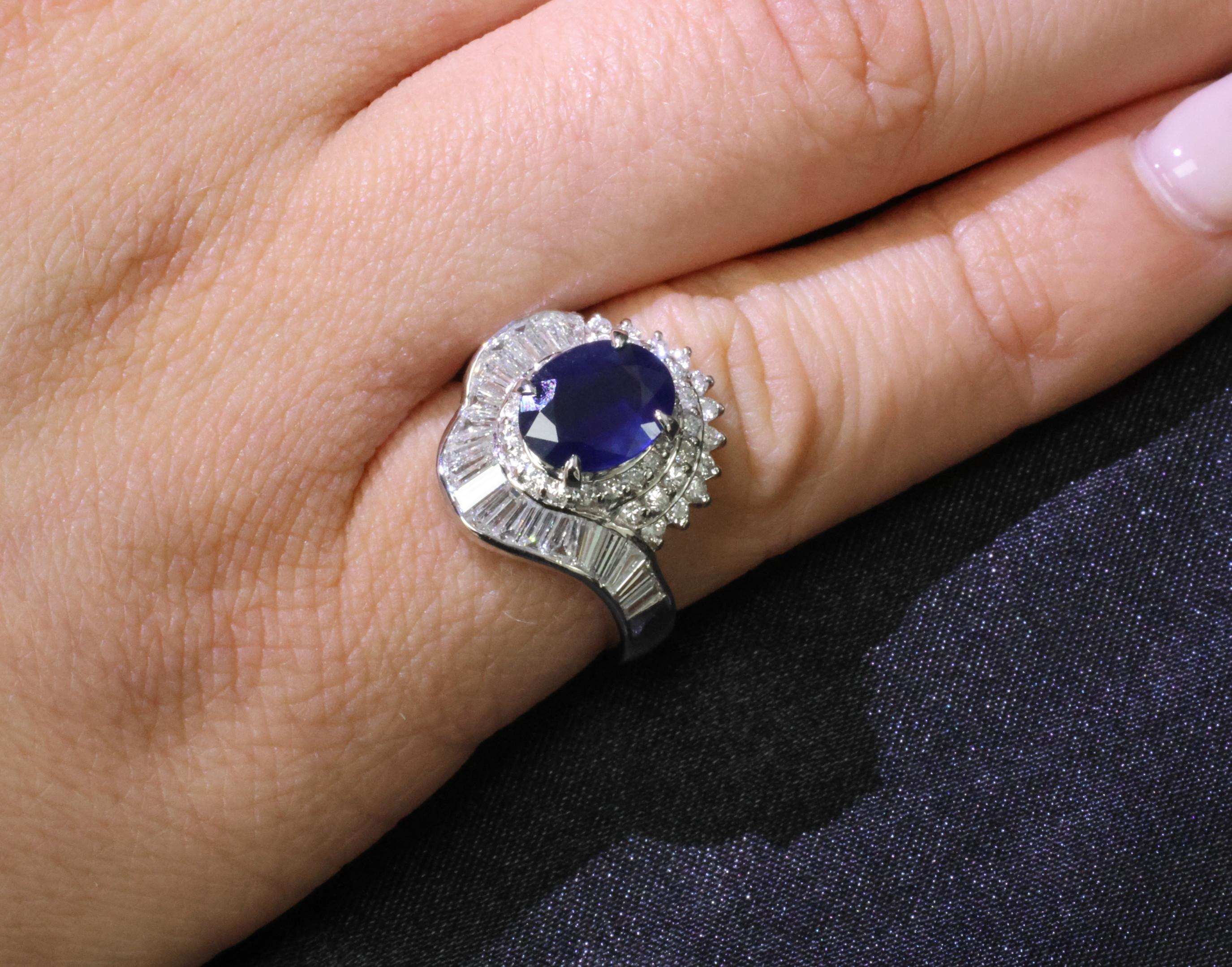Vintage 2.16ct Royal Blue Sapphire & 1.42ct Diamond Platinum Ring, Size 5.75