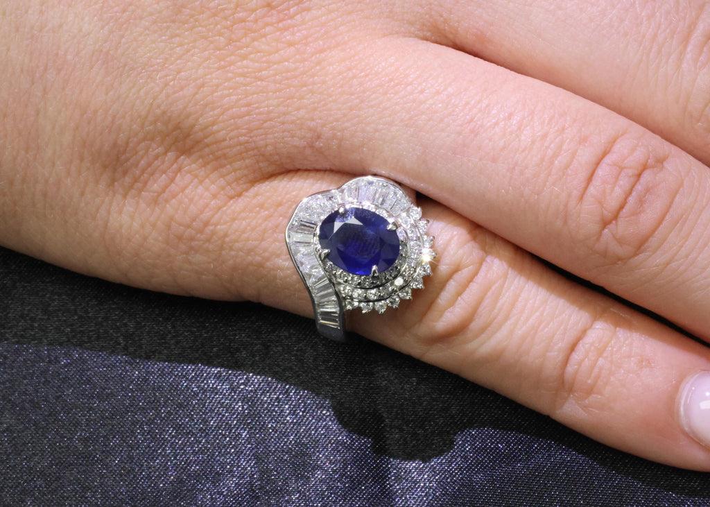 Vintage 2.16ct Royal Blue Sapphire & 1.42ct Diamond Platinum Ring, Size 5.75
