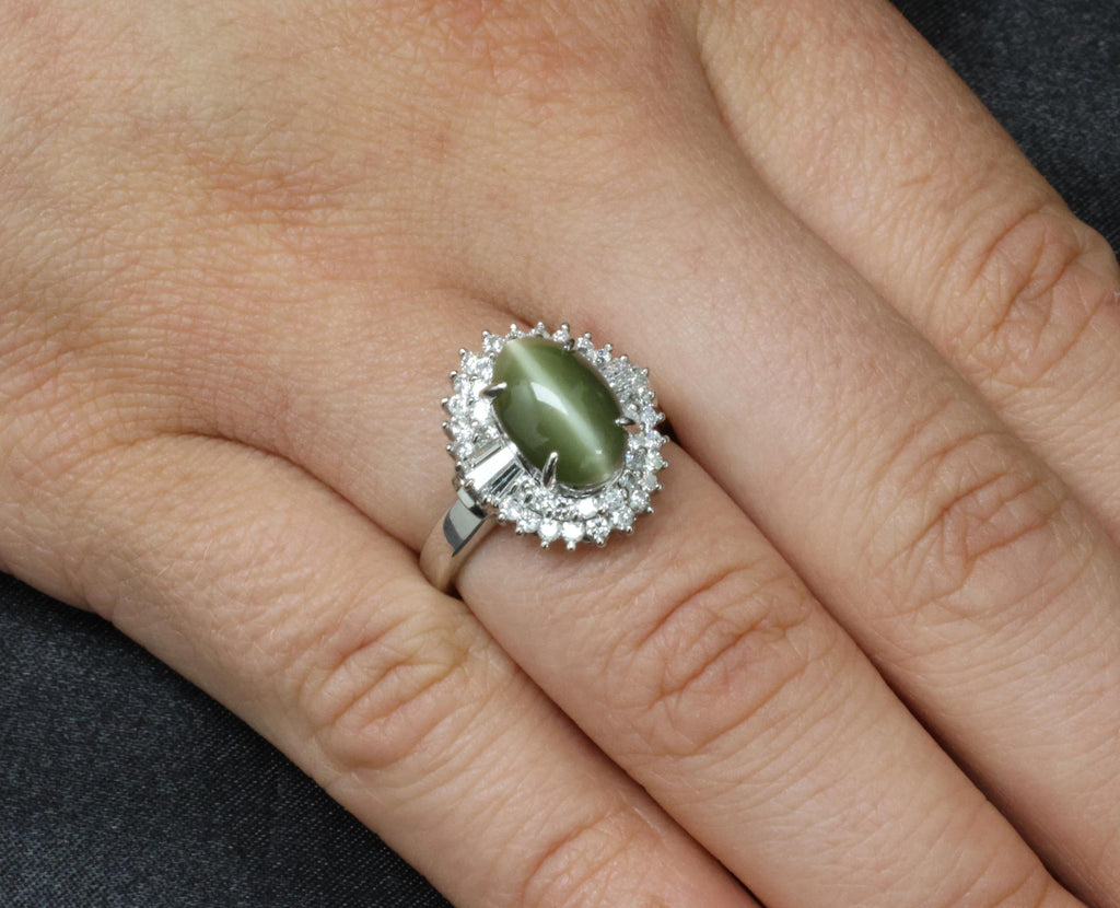 Vintage 5.33ct GIA Chrysoberyl Cat's Eye & 0.90ct Diamond Platinum Ring Size 7.5