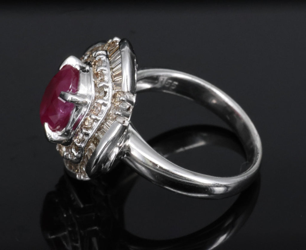 Vintage 2.54ct Intense Red Ruby & 1.55ct Diamond Platinum Ring Size 6.25