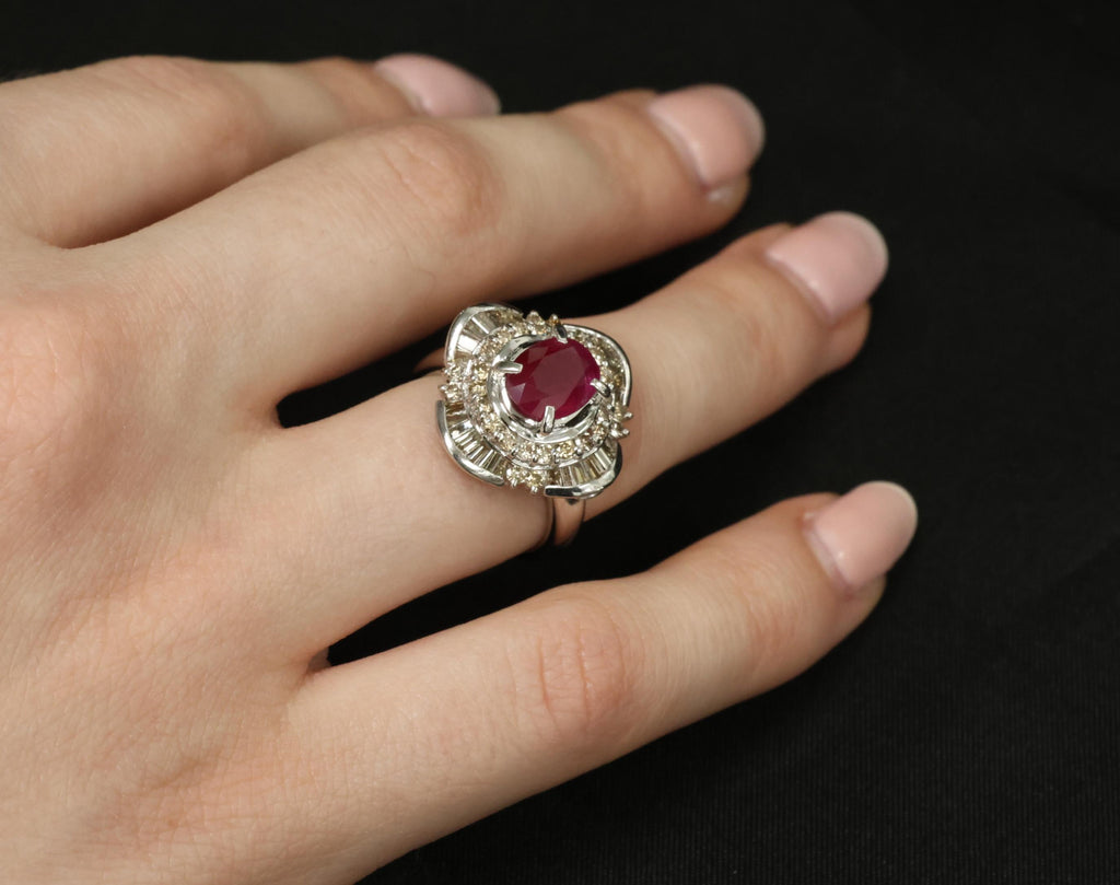 Vintage 2.54ct Intense Red Ruby & 1.55ct Diamond Platinum Ring Size 6.25