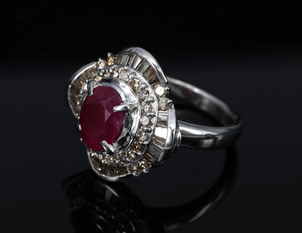 Vintage 2.54ct Intense Red Ruby & 1.55ct Diamond Platinum Ring Size 6.25