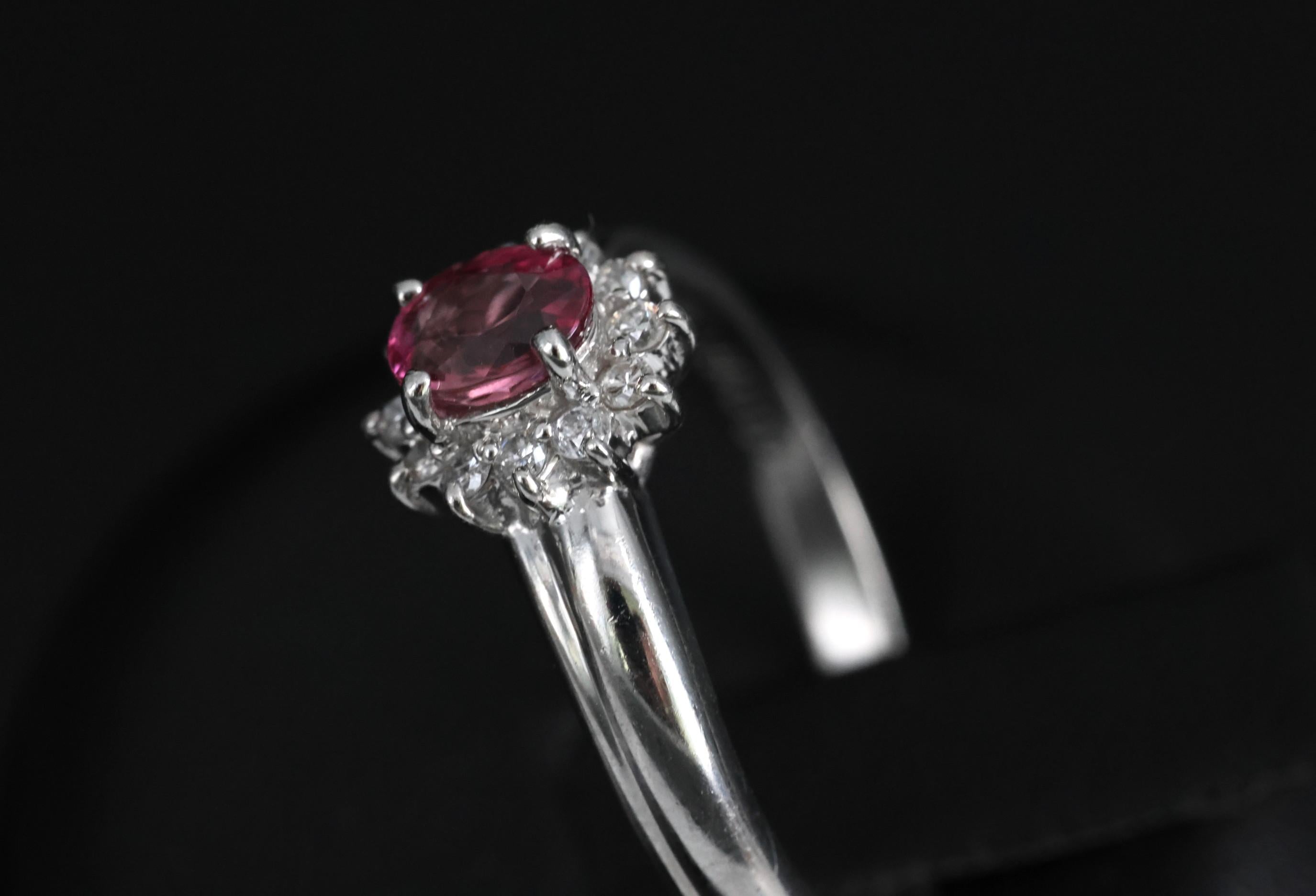 Fine 0.54ct Padparadscha Sapphire & 0.15ct Diamond Platinum Ring Size 7.5, 4.62g