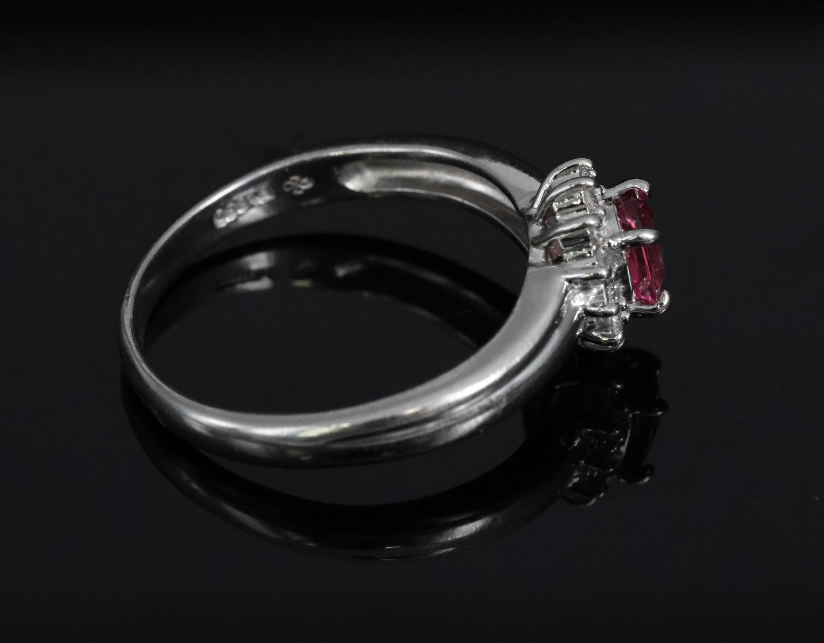 Fine 0.54ct Padparadscha Sapphire & 0.15ct Diamond Platinum Ring Size 7.5, 4.62g