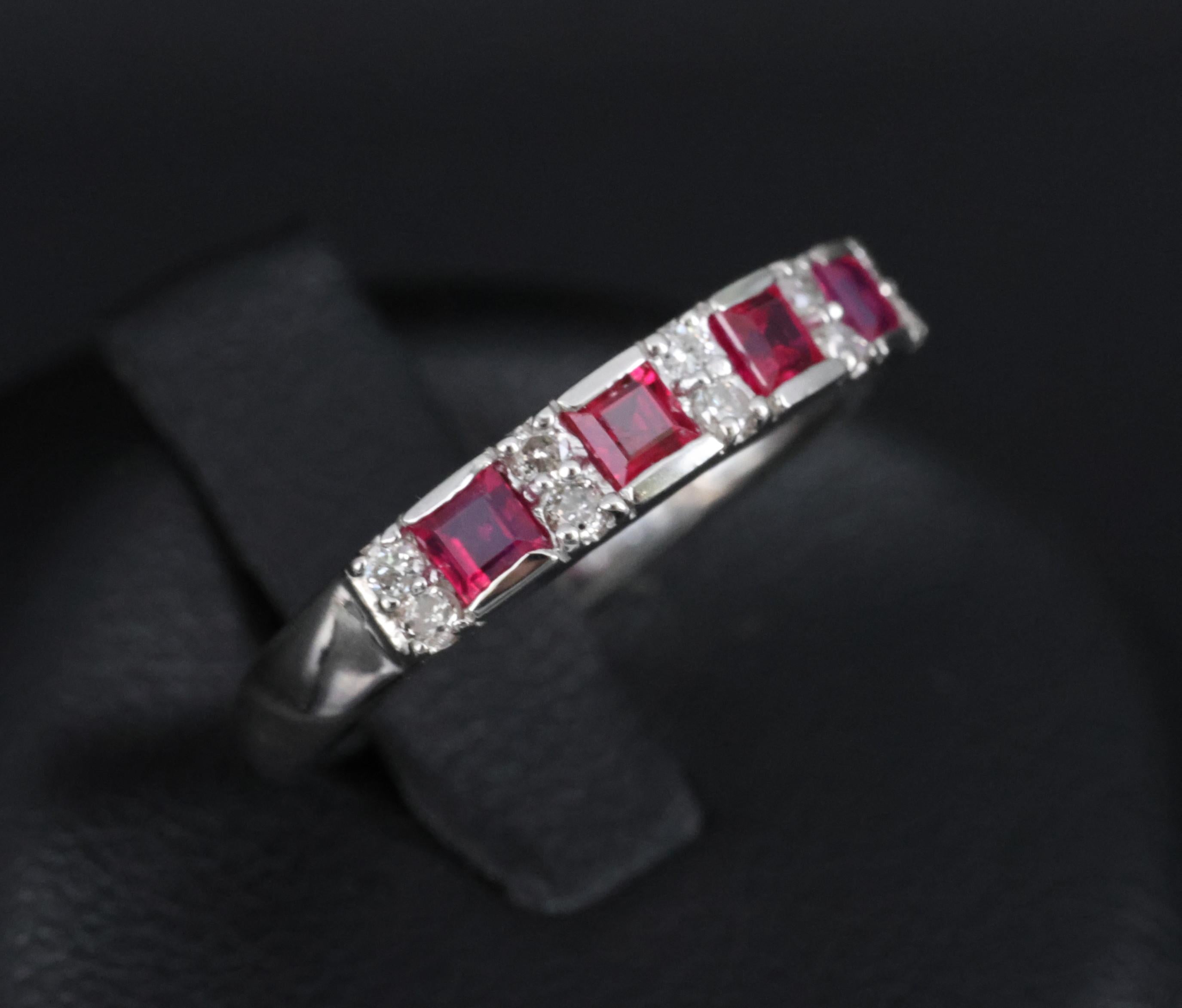 Vintage 0.55ct Vivid Red Ruby & 0.15ct Diamond Platinum 3.5mm Band Size 6.25