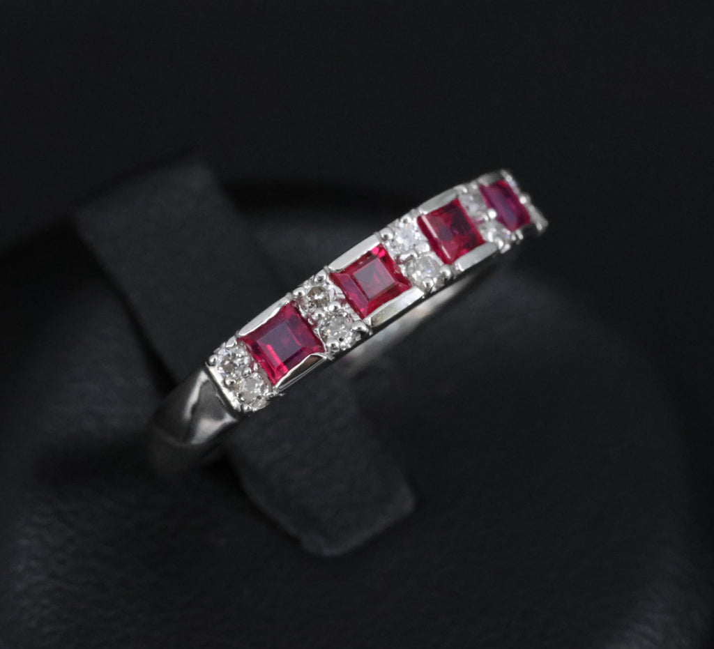 Vintage 0.55ct Vivid Red Ruby & 0.15ct Diamond Platinum 3.5mm Band Size 6.25