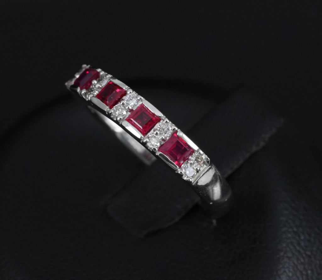 Vintage 0.55ct Vivid Red Ruby & 0.15ct Diamond Platinum 3.5mm Band Size 6.25