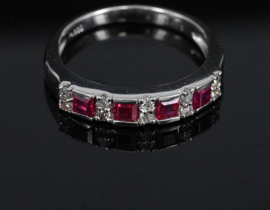 Vintage 0.55ct Vivid Red Ruby & 0.15ct Diamond Platinum 3.5mm Band Size 6.25